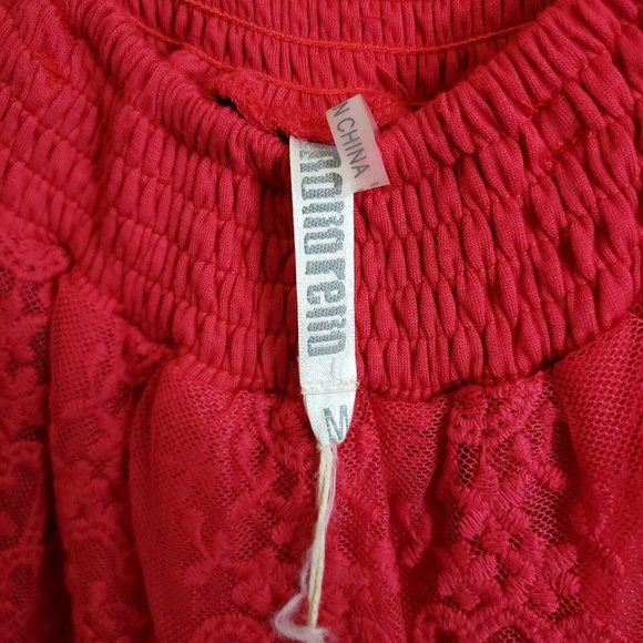 Monoreno Womens Off‎ The Shoulder Top Sz Medium Red Embroidered - Picture 6 of 7